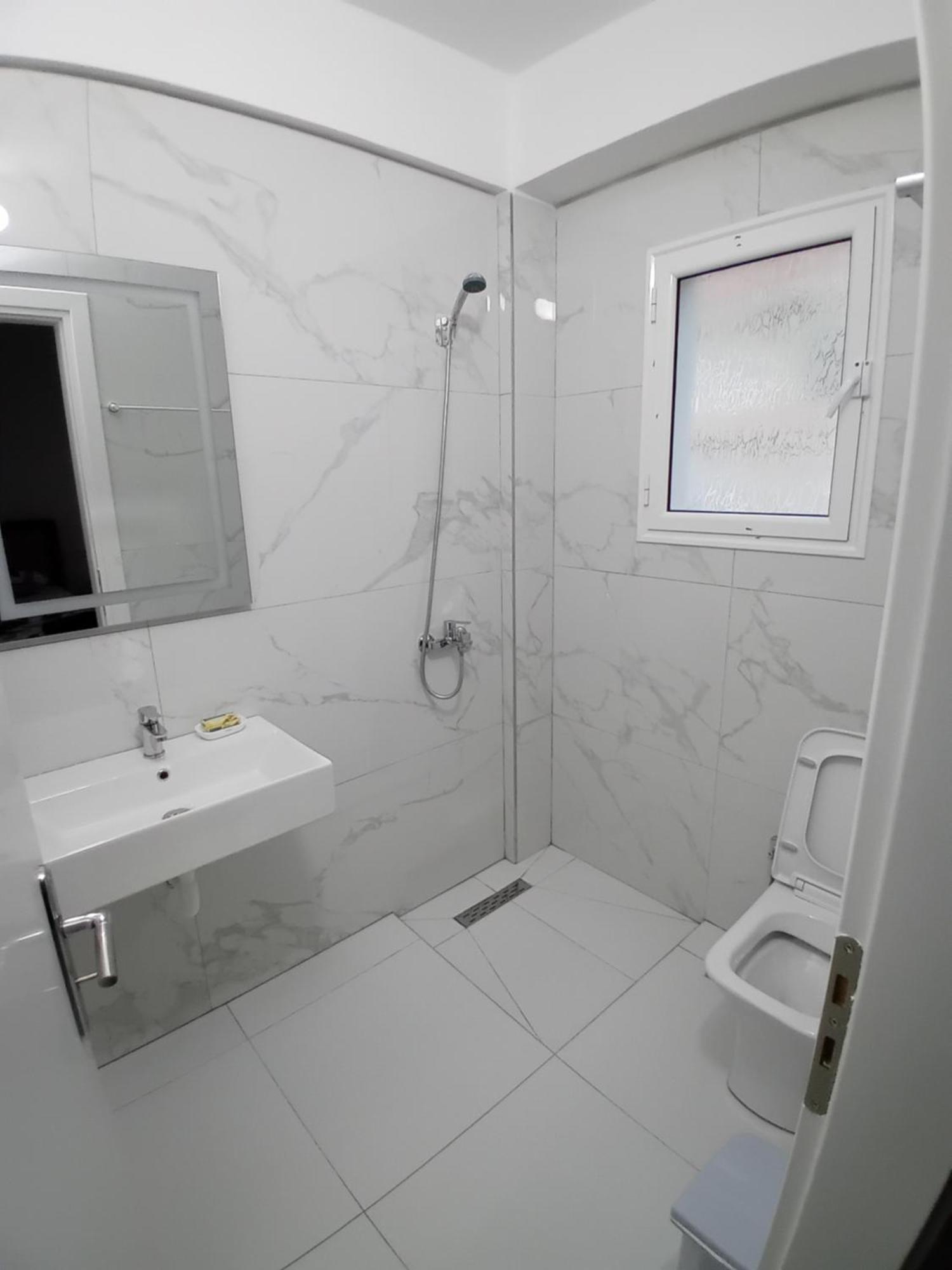 Ida Apartments Саранде Екстериор снимка