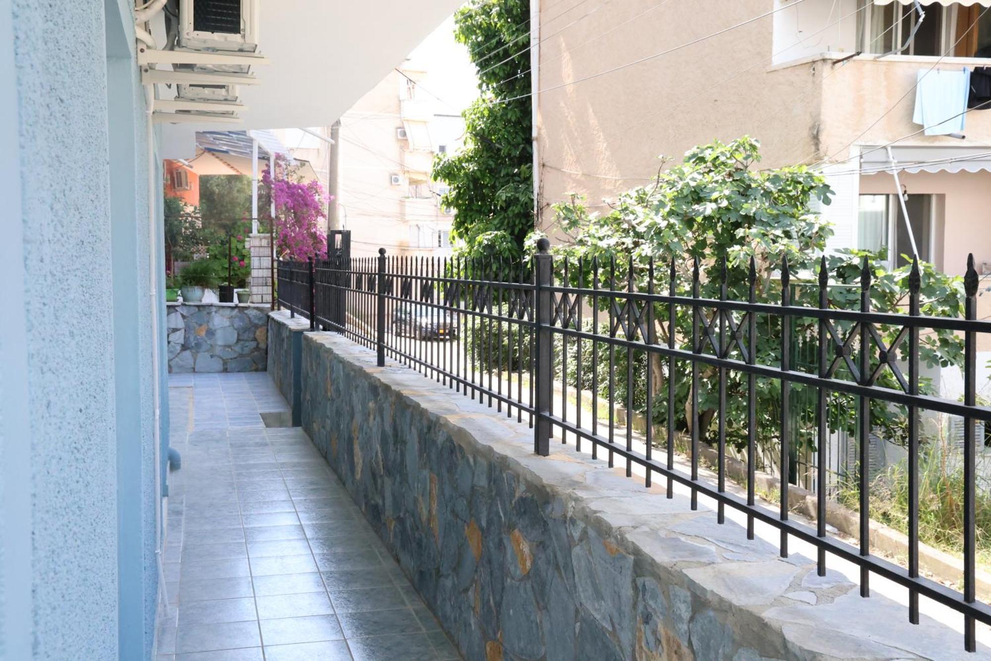 Ida Apartments Саранде Екстериор снимка