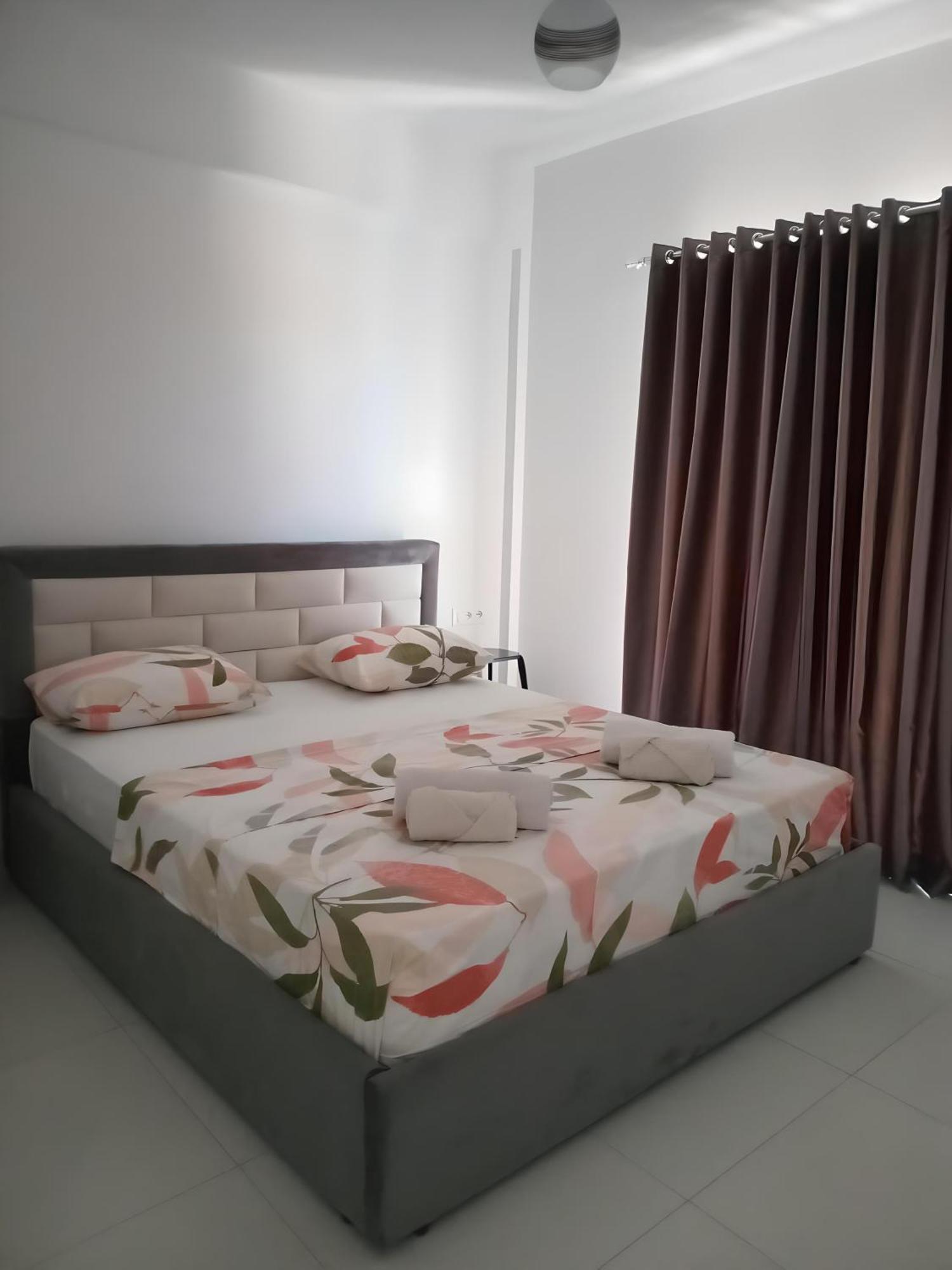 Ida Apartments Саранде Екстериор снимка