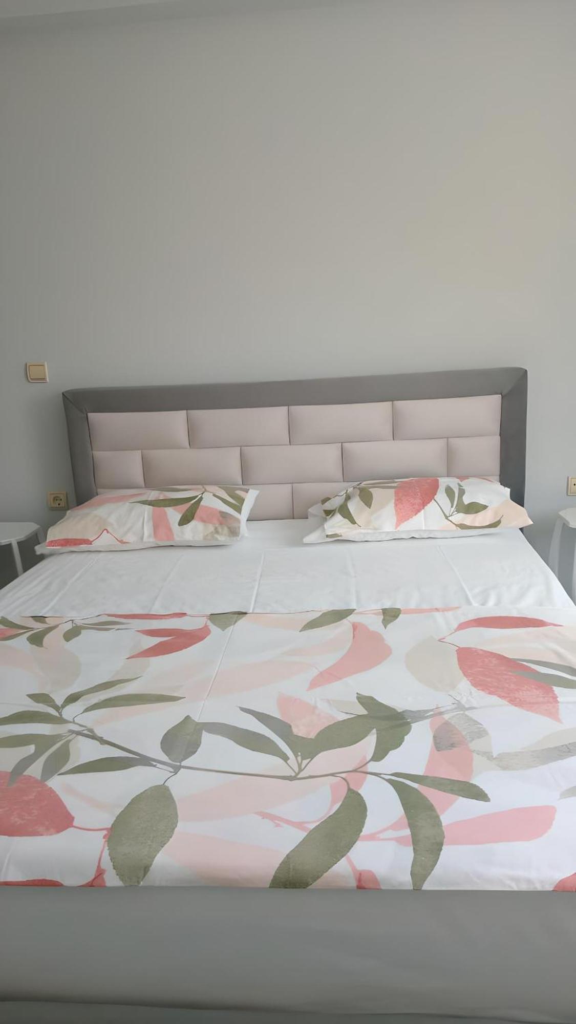 Ida Apartments Саранде Екстериор снимка
